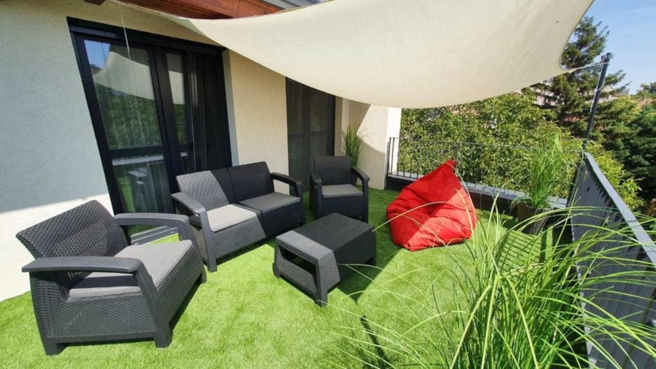Sun Terrace Mini Penthouse Bestern Сегед Экстерьер фото